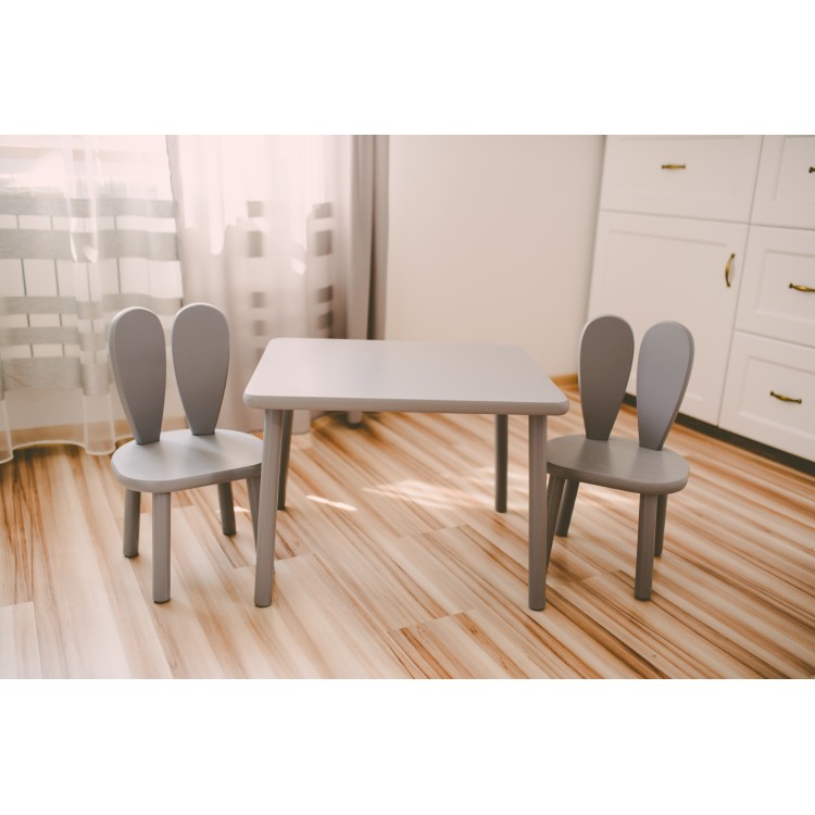 Szary stolik z drewna dla dziecka + 2 krzesełka