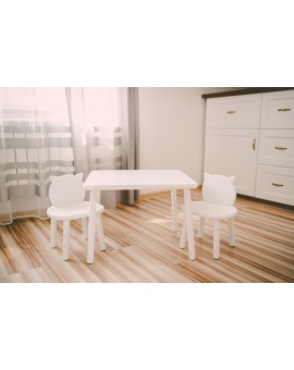 Biały stolik z drewna dla dziecka + 2 krzesełka kotek